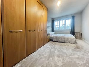 Bedroom- click for photo gallery